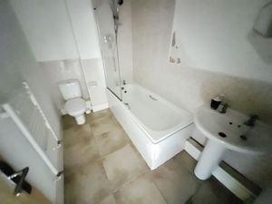 Bathroom - click for photo gallery